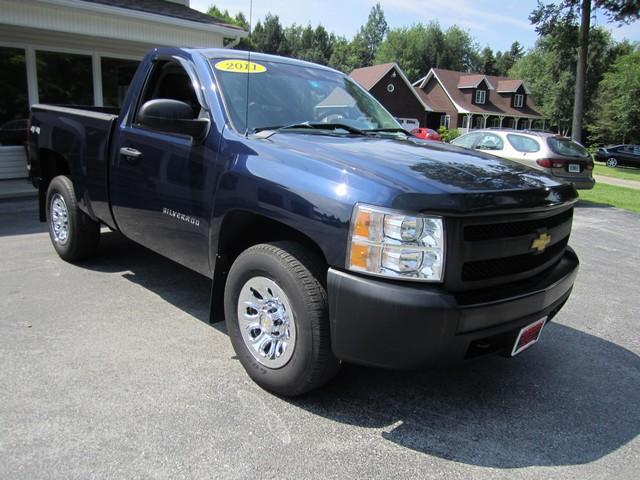 chevrolet silv 1500 4x4 work truck 2dr regular cab 8 ft. lb 2011 for sale in fonda, vermont