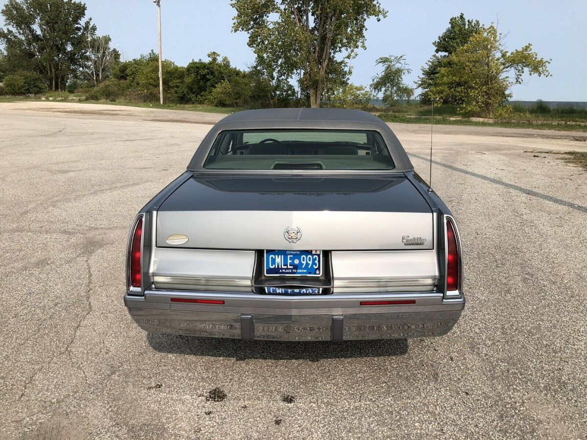 1994 cadillac fleetwood sedan grey rwd automatic base