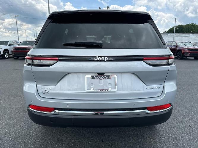 new 2024 jeep grand cherokee laredo 4x4
