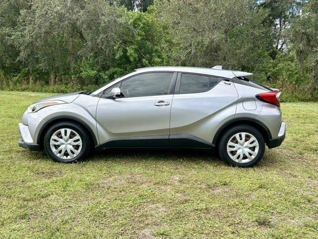 2019 toyota c-hr le in fort pierce, florida