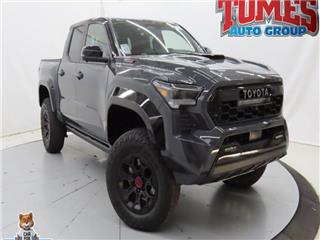 2024 Toyota Tacoma trd sport hv