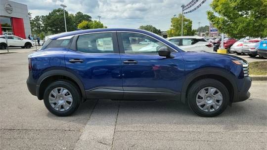 new 2025 nissan kicks s fwd