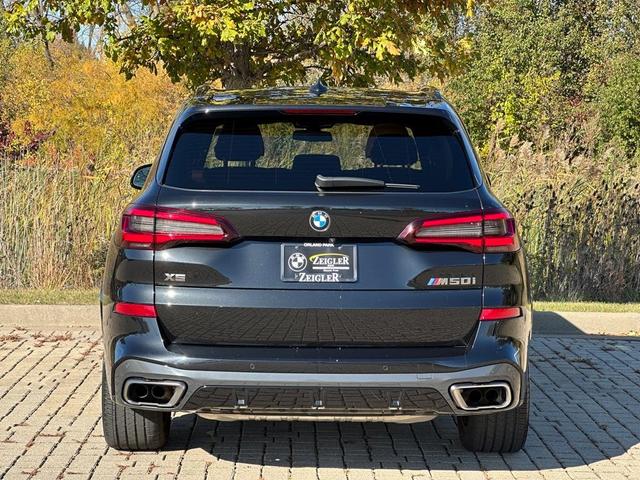 2022 bmw x5 m50i