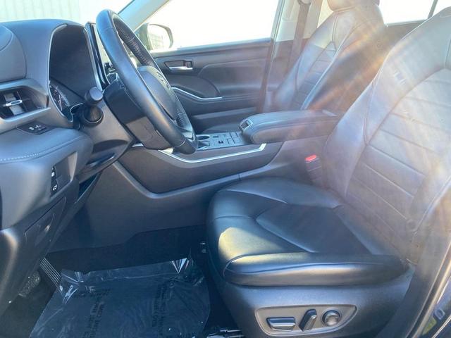 2022 toyota highlander xle