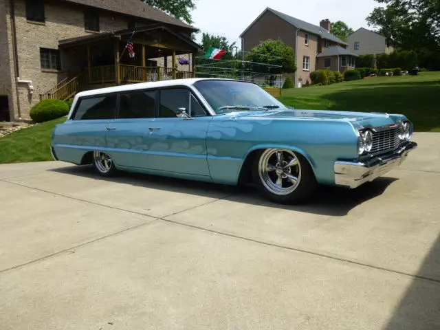 long low & clean, ready to drive anywhere