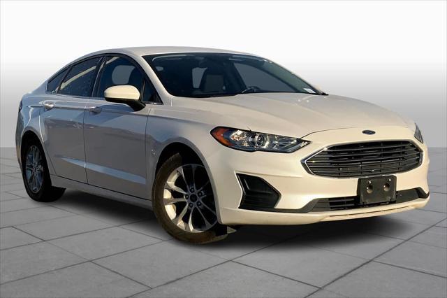 2020 ford fusion se