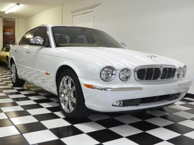 2004 jaguar xj vanden plas