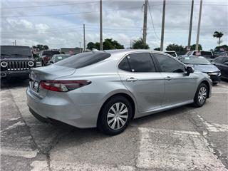 2024 Toyota Camry hybrid le