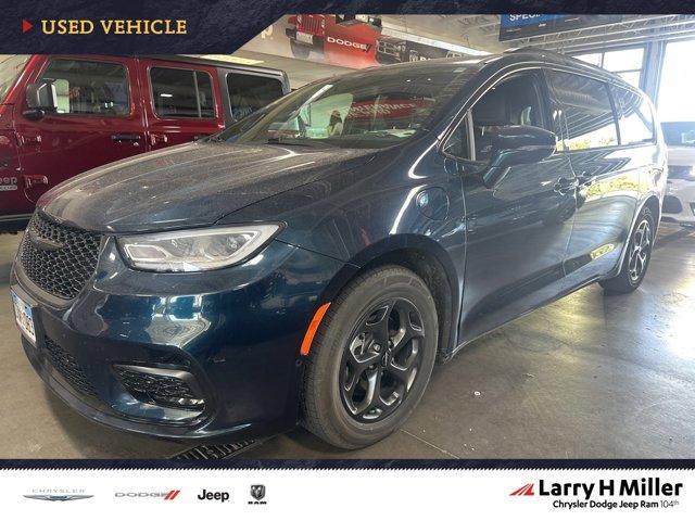 2021 chrysler pacifica hybrid touring l