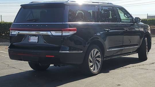 2022 Lincoln Navigator