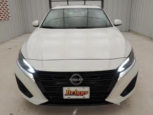 2023 nissan altima 2.5 sv 4dr all-wheel drive sedan in manhattan, kansas