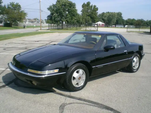 1988 buick reatta clean driver!