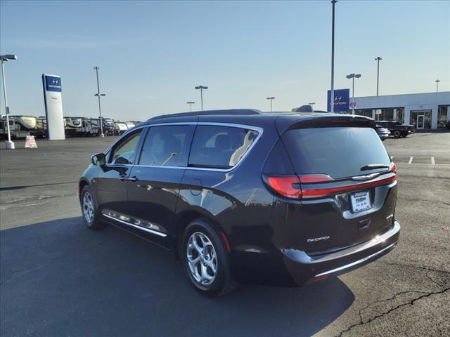 2022 chrysler pacifica limited