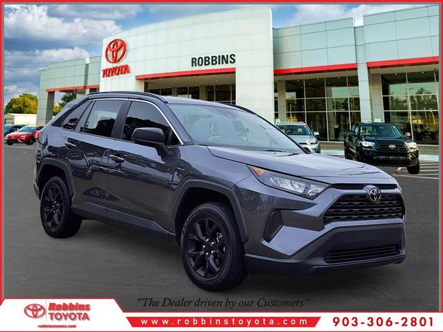 2021 toyota rav4 le