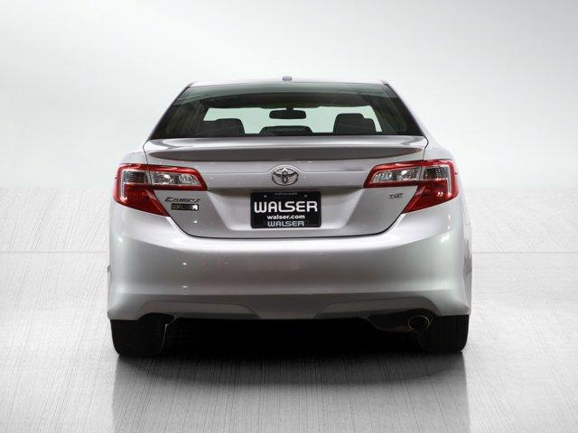 2012 toyota camry se