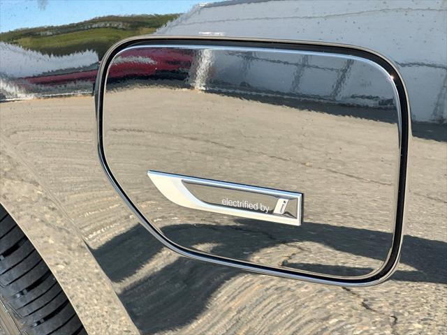 2023 bmw 330e base