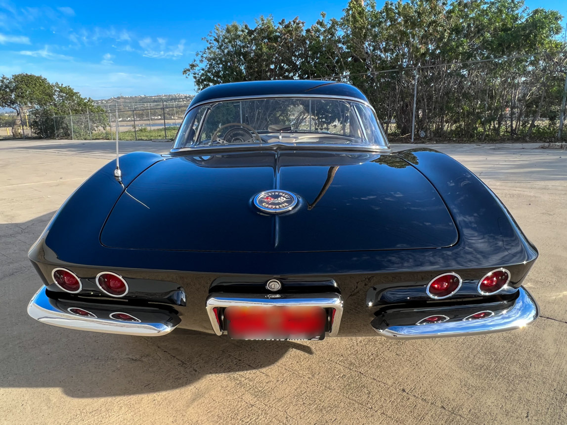 1962 chevrolet corvette fuelie 4-speed