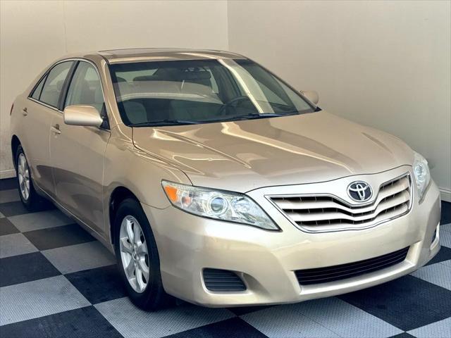2011 toyota camry le