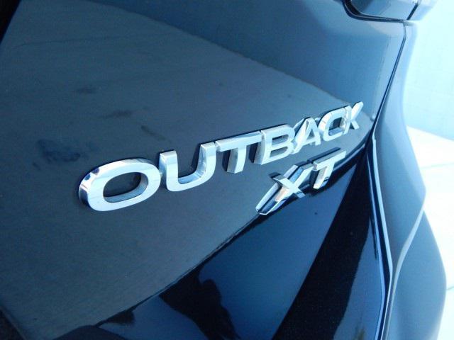 2021 subaru outback limited xt