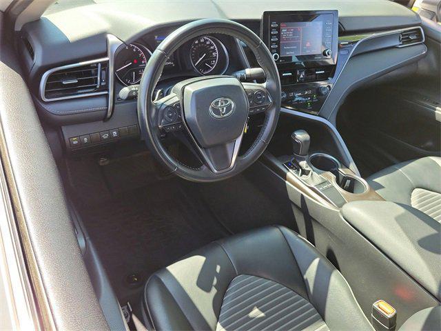 2023 toyota camry se