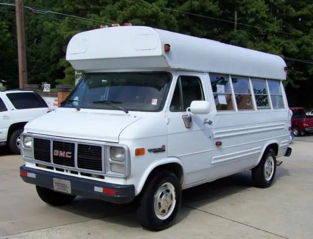g3500-1-ton-ga-diesel-cold-ac-camper-rv-tailgater-toy-hauler-chevrolet-express