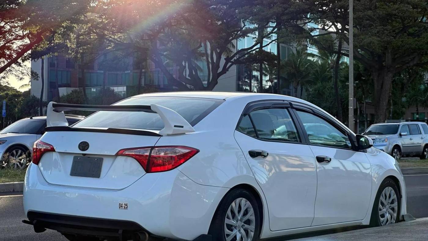 2017 toyota corolla l