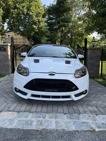 2013 ford focus st base
