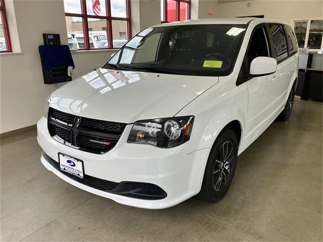 2017 dodge grand caravan se