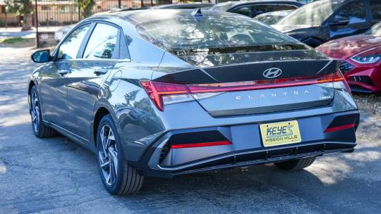 2025 Hyundai Elantra