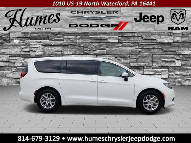 2022 chrysler voyager lx