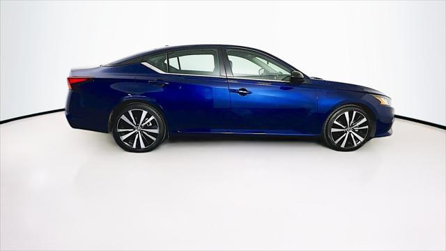 2022 nissan altima sr fwd