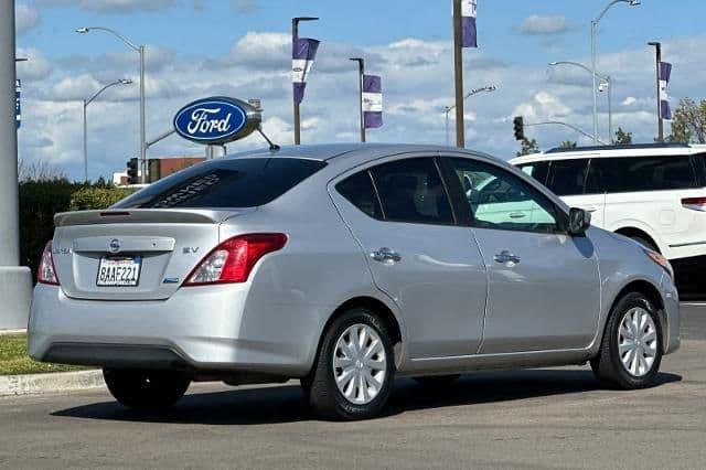 2016 nissan versa 1.6 sv in fresno, california