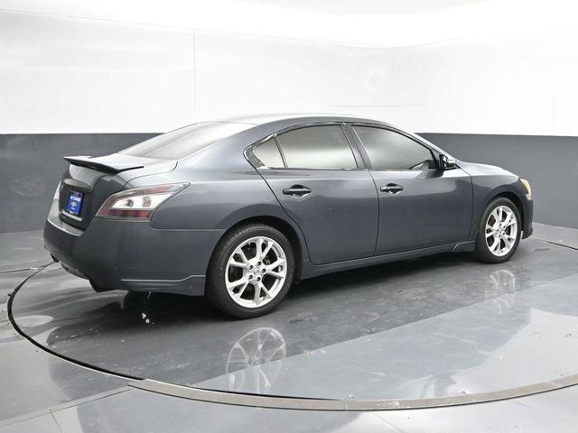 2013 nissan maxima sv