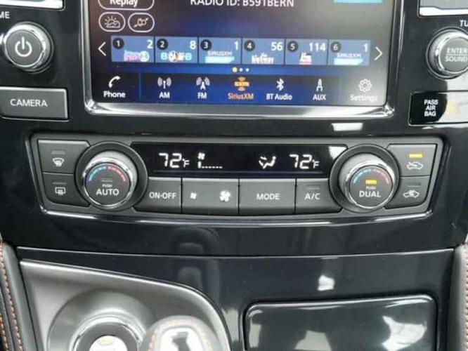 2023 nissan maxima in south saint paul, minnesota
