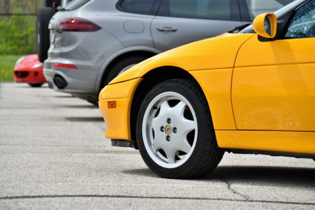 1991 lotus elan 105,116 miles norfolk mustard (yellow) service up to date!
