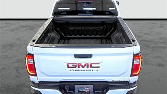 2024 GMC Canyon