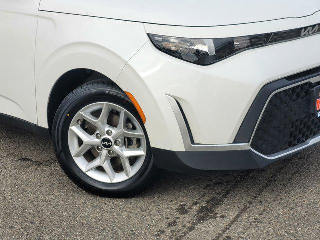 2023 kia soul s