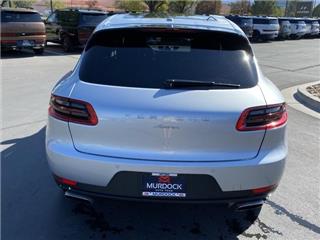 2018 Porsche Macan base