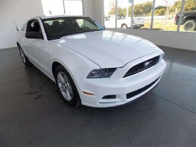 2014 ford mustang v6 premium in fairfield, ca