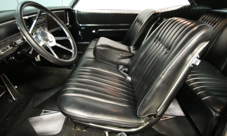 1967 pontiac grand prix