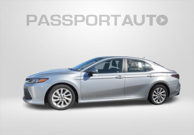 2021 toyota camry le