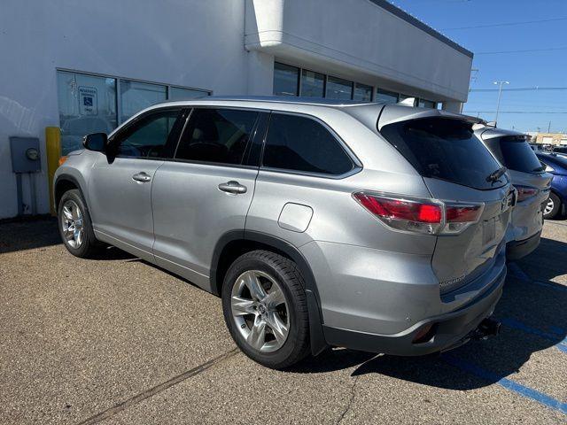 2016 toyota highlander limited