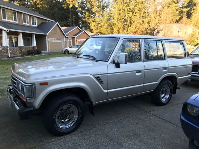 1988 toyota land cruiser fj62 gx 218k 4x4 rust free no reserve