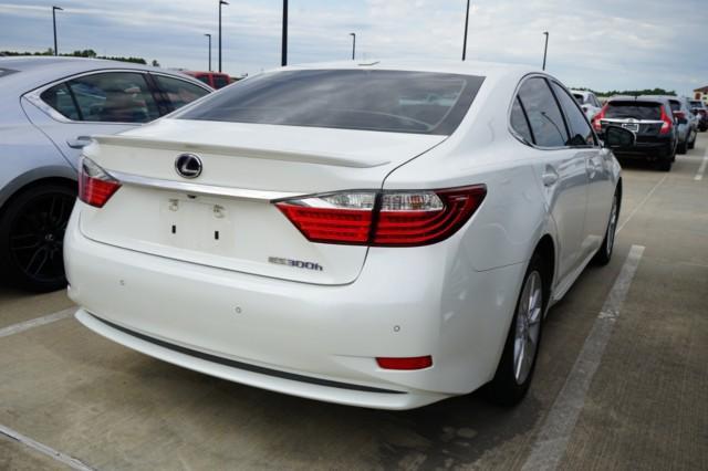 2013 lexus es 300h base