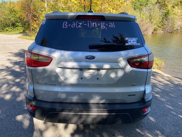 2020 ford ecosport se
