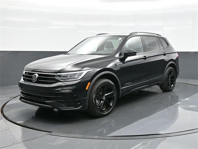 2024 volkswagen tiguan 2.0t se r-line black