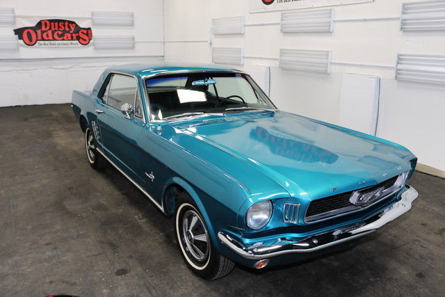 1966 green runs drives body int vgoog 200ci 6 3 spd auto!