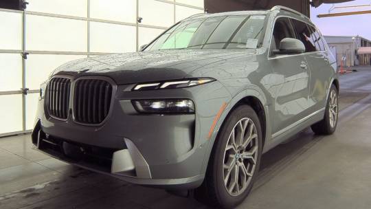 2025 BMW X7