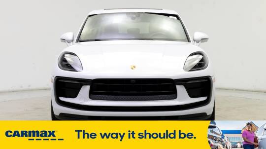 2022 Porsche Macan