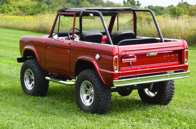 santa's sleigh - 1974 ford bronco